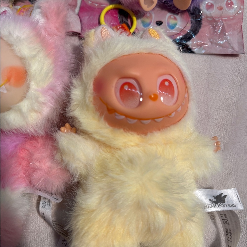 Colorful Plush Monster Keychains (Lafufu) - Picture 5 of 7